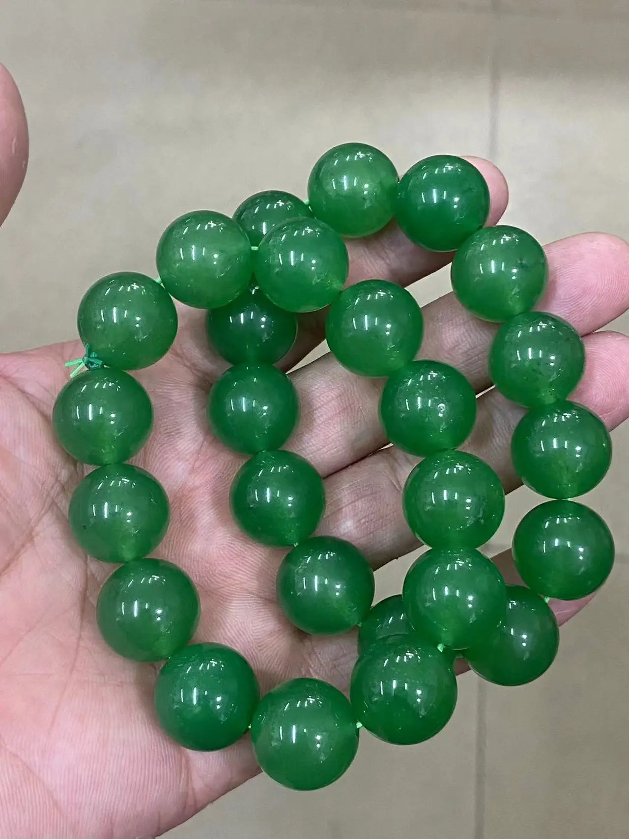 1pcs/lot Natural Jade Jade Bead Bracelet 16mm Dark green without impurities Exquisite workmanship Stylish and generous female