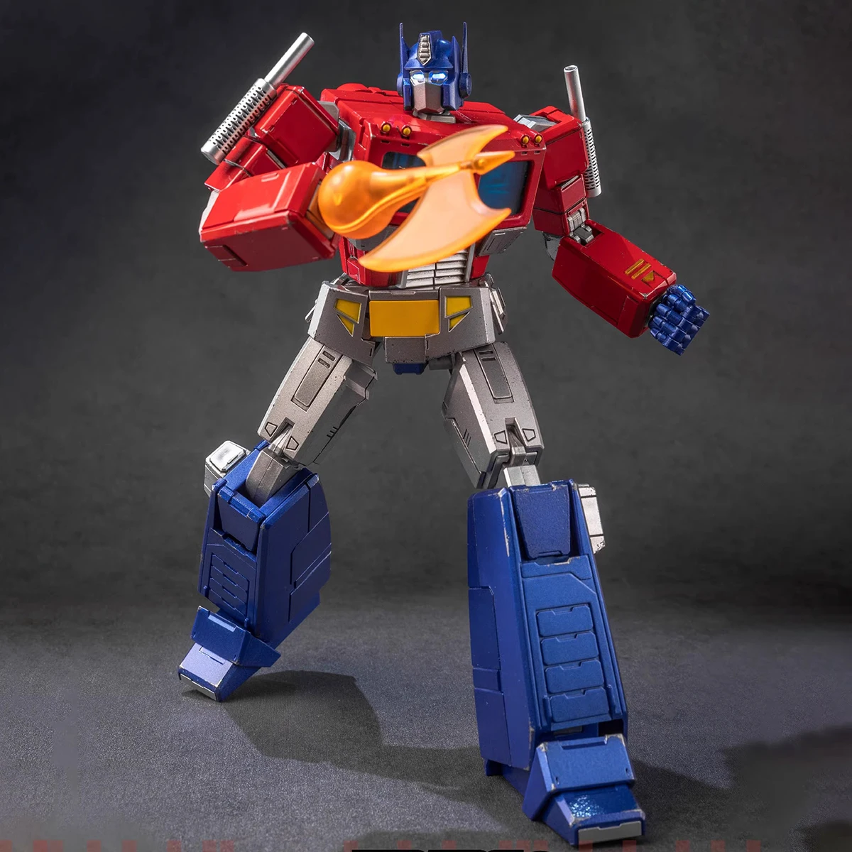 HIPLAY YOLOPARK Transformers G1 - Optimus Alloy Armor AMK PRO Series Kit de modelo de fácil montaje