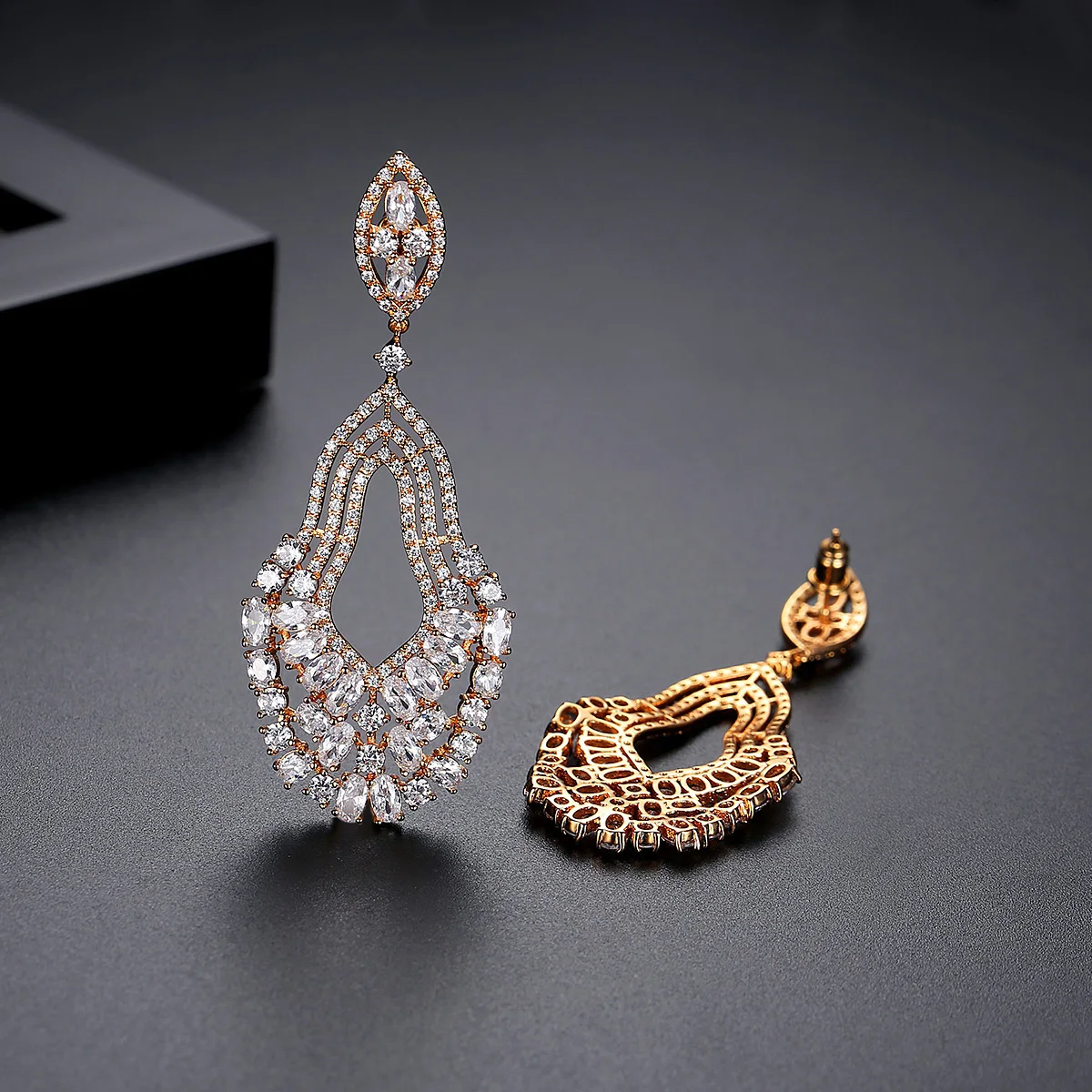 LUOTEEMI 2022 New European And American Style Multi Oval Zircon Long Earrings For Women Large Brinco Bijoux Unusual Girl Jewelry