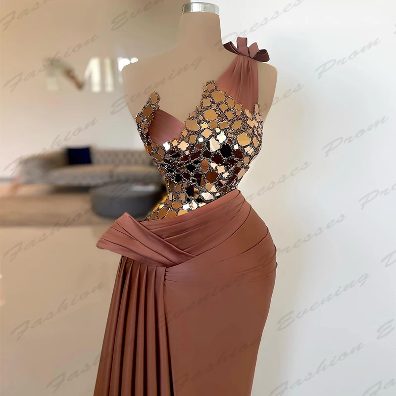 Sexi backless estélyi dresses számára Nők Féleszű Fogyasztás Szatén Megmunkalás Sellő Elállás Felfekvési felület Ujjatlan Választékos Félfogadás báli gowns