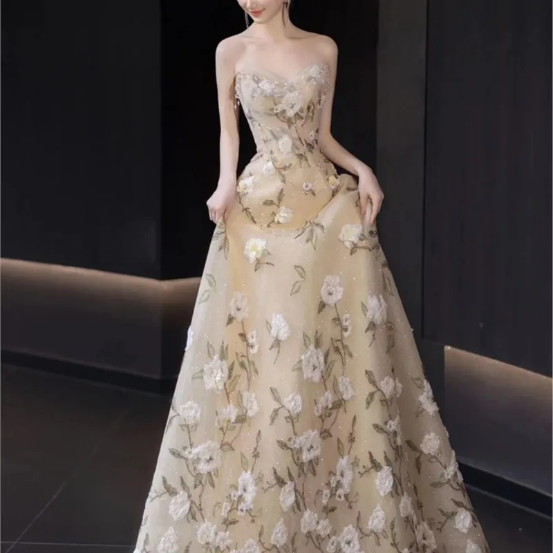 Breast flower new out of the welcome gauze light luxury small host ceremony dress