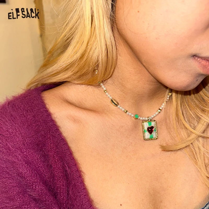 

ELFSACK 2025 Winter New Arrivals Y2K Halloween Silver Tone Red Heart Pendant Necklace For Woman