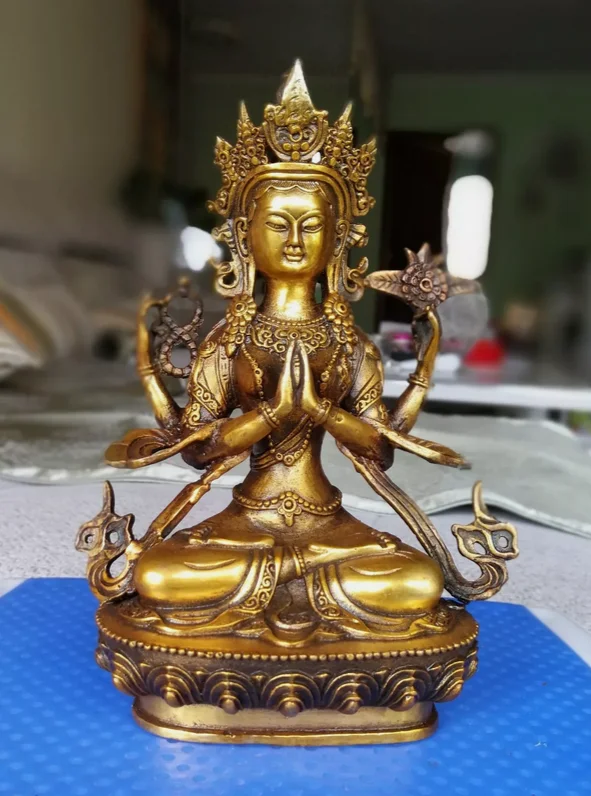 Gilt bronze Buddha goddess Chenrezig Four-armed 4 arms Kwan-yin Divinity Statue