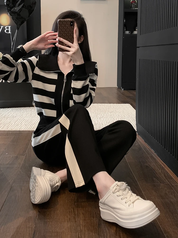 Korean Style Two Piece Casual Sports Set Women\'s 2023 Autumn Fashion Slim Stripe Zipper Cardigan Long Sleeve Wide Leg Pants