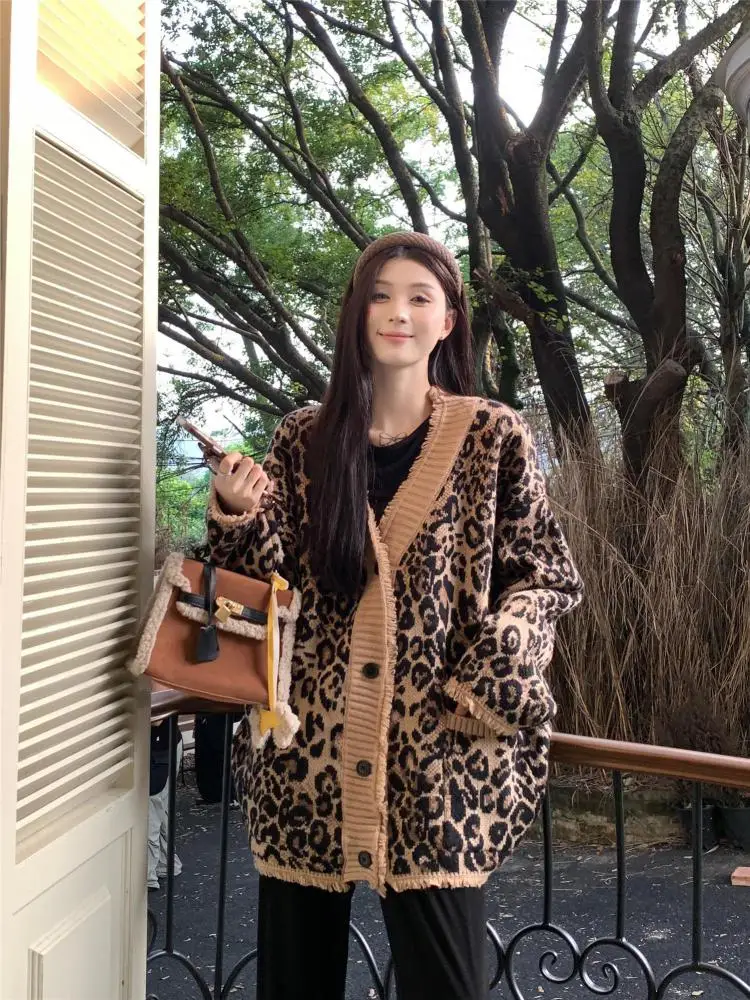 

Korean Retro Brown Leopard Print Single Breasted Long Sleeved Knitted Sweater Autumn Winter Women Gray Cardigan Tops Chic Trendy