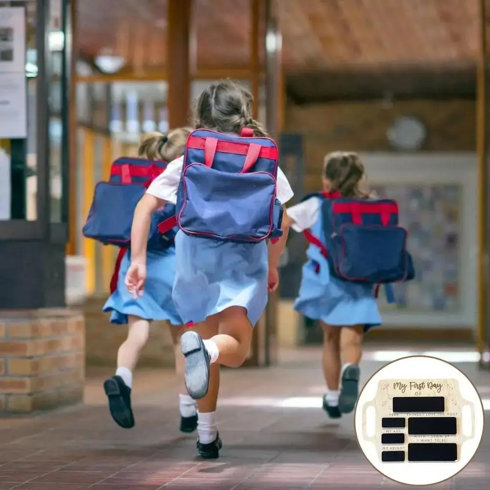 لوحة صور مخصصة لليوم الأول من المدرسة قابلة لإعادة الاستخدام مع لوحة رسائل خشبية بمقبض، سبورة يومي الأول