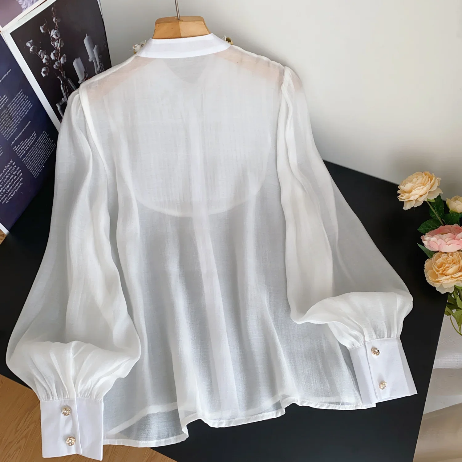 Basics Long Sleeve Elegant O-neck Chic Sequin Rhinestone Single Breasted Loose Top French High Street Autumn Winter Women Blouse