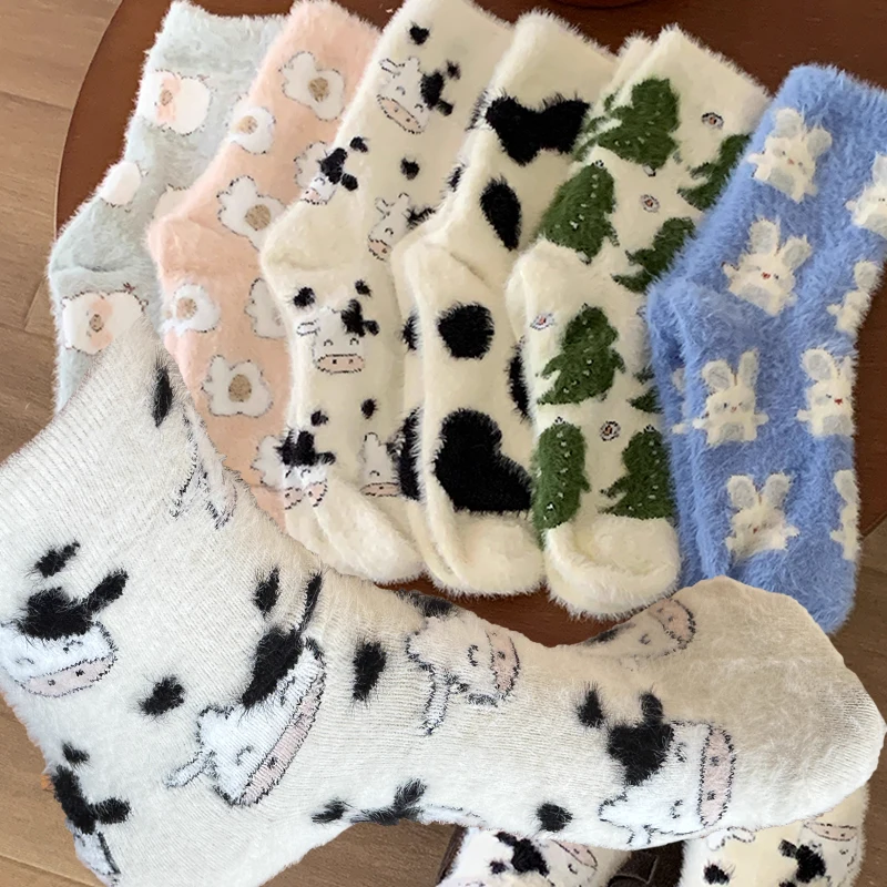 

2Pairs Cute Plush Cow Spots Print Socks Thickened Warm Coral Fleece Socks Women's Cartoon Y2K Furry Thermal Sock