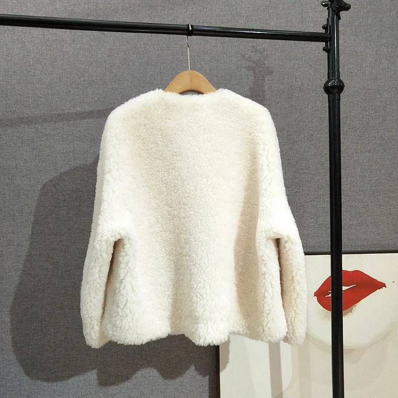 2025 Autumn/Winter New Casual Loose Round Neck Lamb Fur Coat Pure Wool Fur Warm Women Jacket JT509