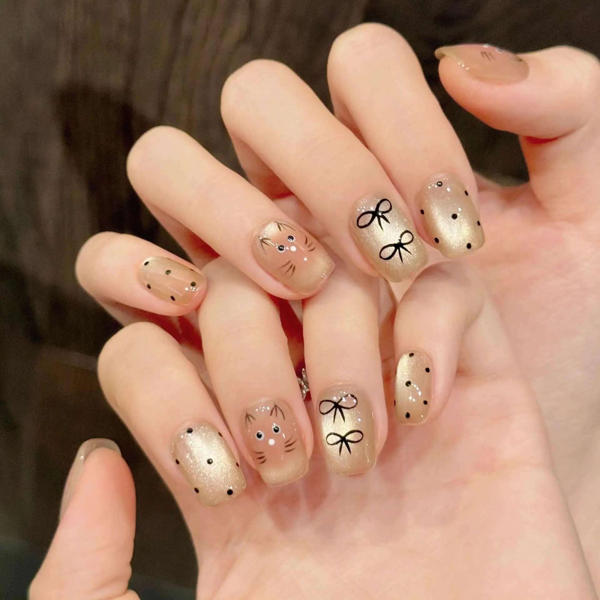 10PCS Handmade Cat Eye Nails Short Square Cute Siamese Kitten Design Transparent Gradient With 4-PIECE Tools Nail Adhesive Tabs