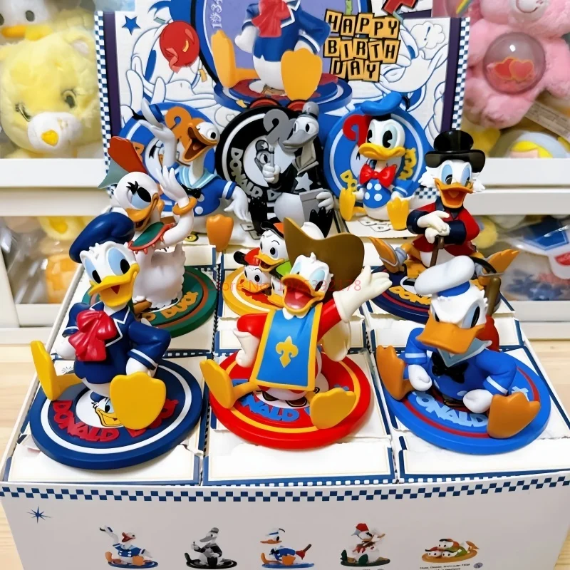 Original Disney Donald Duck 90th Anniversary Series Box Action Figure Collection Model Toy Graduation Model Gift Toys images - 6