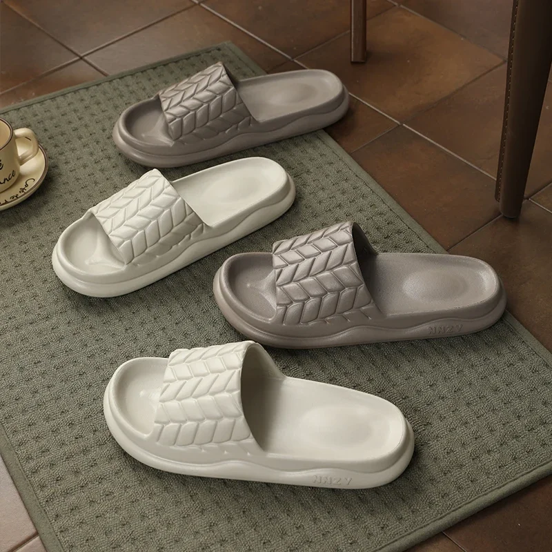 النساء الصيف سميكة وحيد المضادة للانزلاق النعال الرجال المنزل داخلي في الهواء الطلق صنادل شاطئ أزياء السيدات سحابة الأحذية