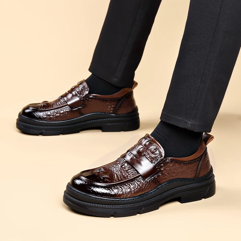 Heren Zakelijke Loafers Slip On Luxe Lederen Lente Herfst Designer Mode Hoge Kwaliteit Ronde Neus Casual Werk Sociale Schoenen Heren