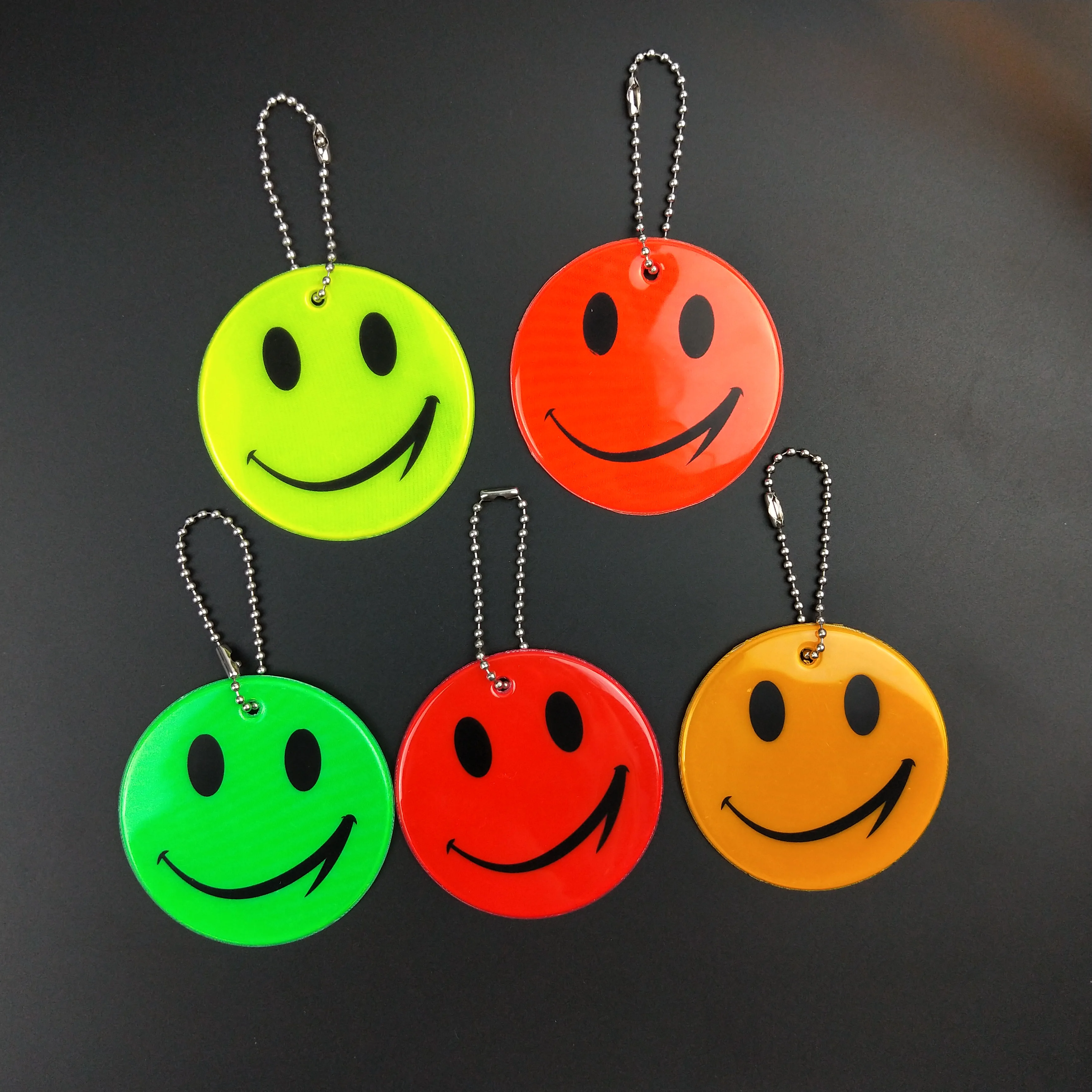 10Pcs 6CM Smile Face Reflective keychains Safety Reflector Bag Pendant Jewelry  Accessories Keyrings Night For Kids Women Man