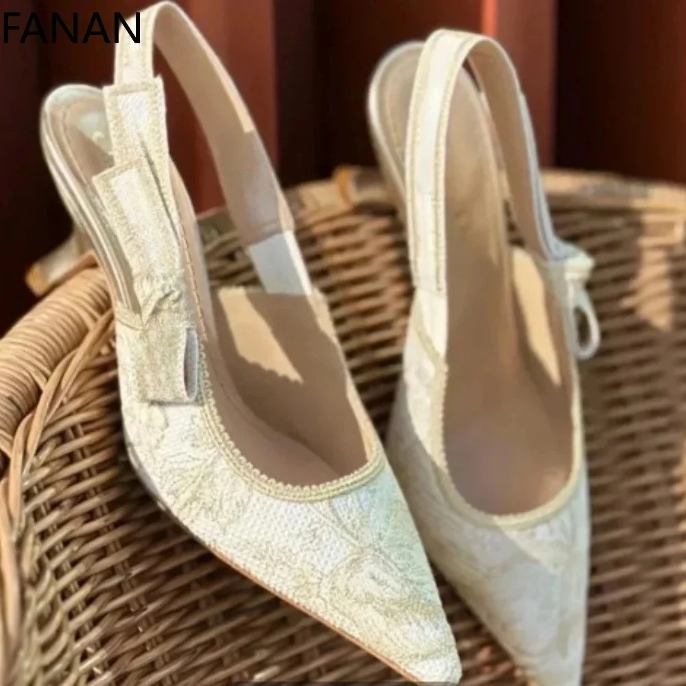Echte lederen hoge hakken sandalen met stoffen borduurwerk, witte sandalen voor dames, 2025, sexy bruidsschoenen, feest schoenen, enkel schoenen