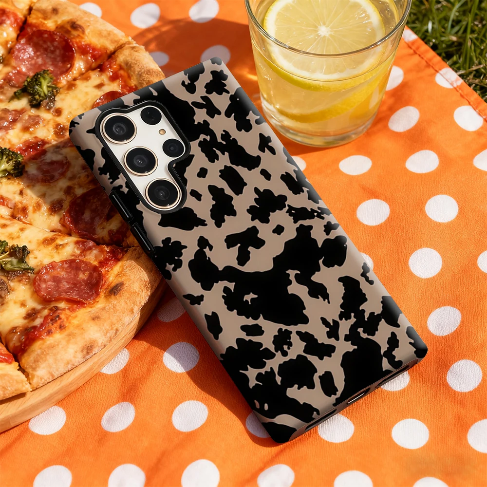 حافظة هاتف أنيقة بطبعة بقرة لهاتف سامسونج جالاكسي S25 Ultra S24 S23 Ultra Plus غطاء خلفي لامع بطبقة مزدوجة