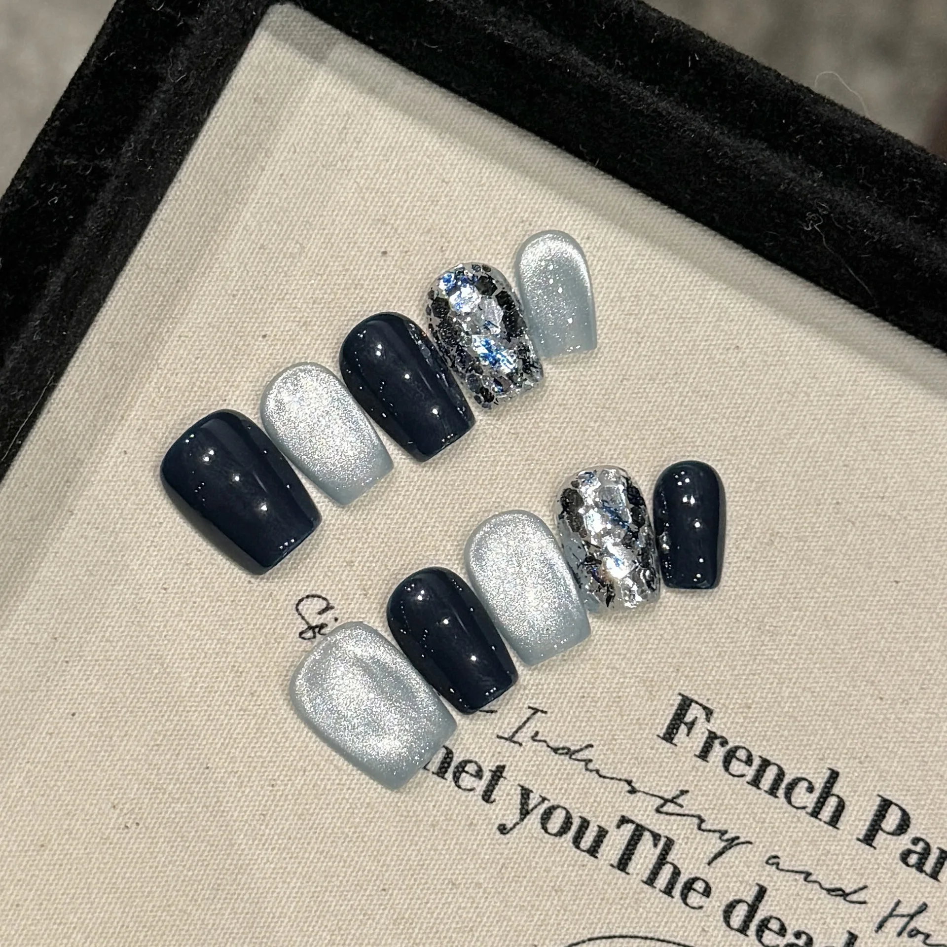 10pcs Pure Hand Pressed Ultra-Short Coffin Nail Art,Beautiful Fake Nails,Splendor And Sea, Shiny Blue Cat's Eye,Idea For Women