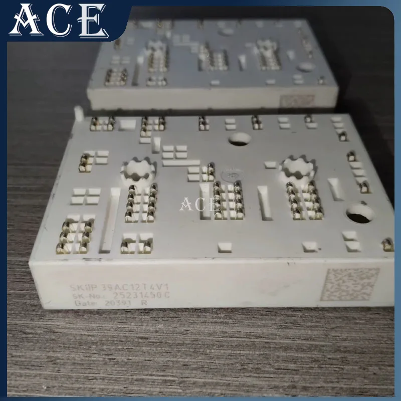 

SKIIP39AC12T4V1 SKIIP39AC12T4V2 IGBT Module
