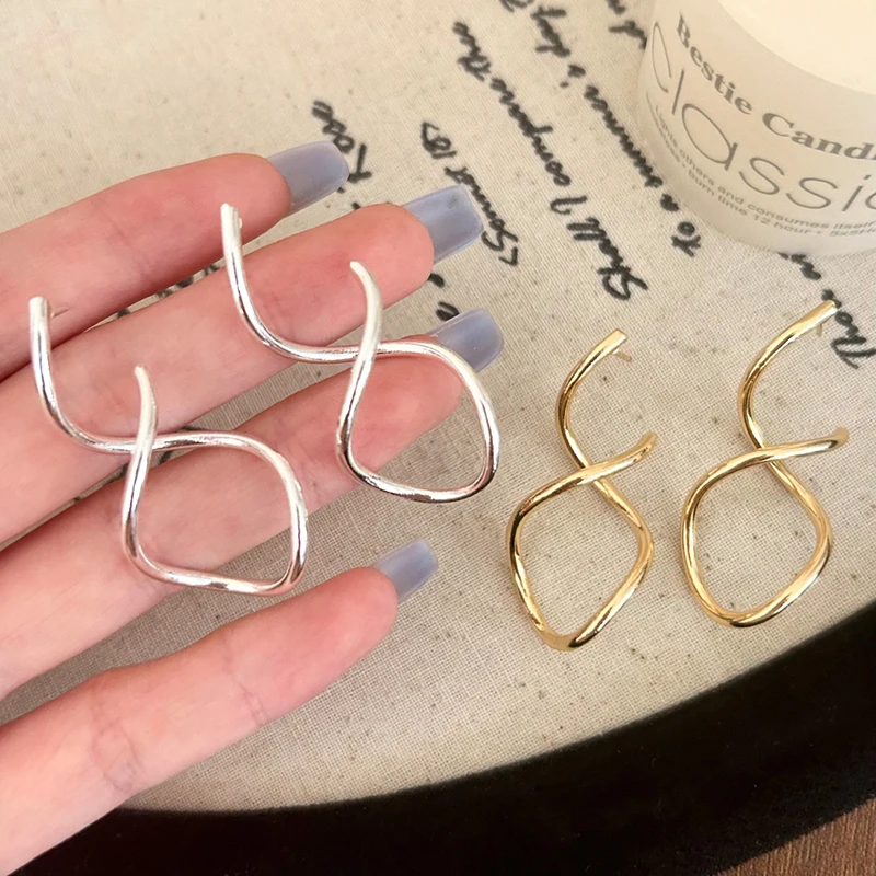 

PONYKISS 925 Sterling Silver 18K Gold Twisted Line Geometric Stud Earrings for Women Minimalist Fine Jewelry Trendy Accessories