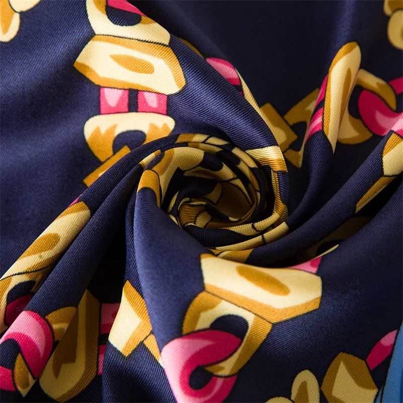 POBING foulard en soie femmes grands châles ceinture chaîne impression carré Bandana luxe foulard musulman Hijab écharpe femme Foulards 130CM