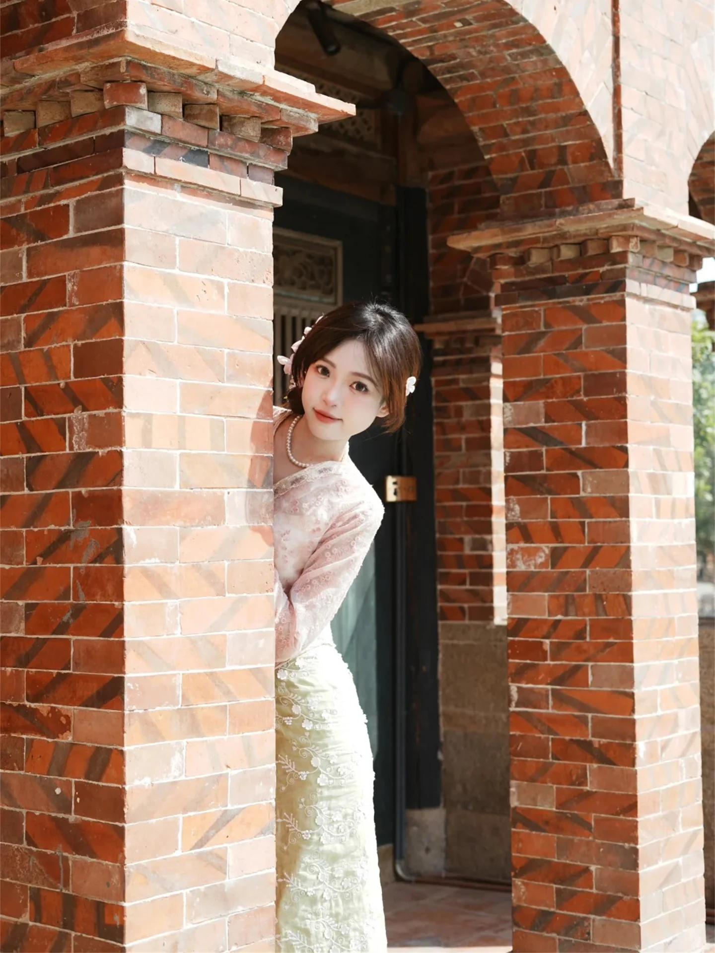 

Yuying Pavilion Ethnic Wear Photography Costume Set Floral Hairpin Small Travel Photography Taishu National Costume