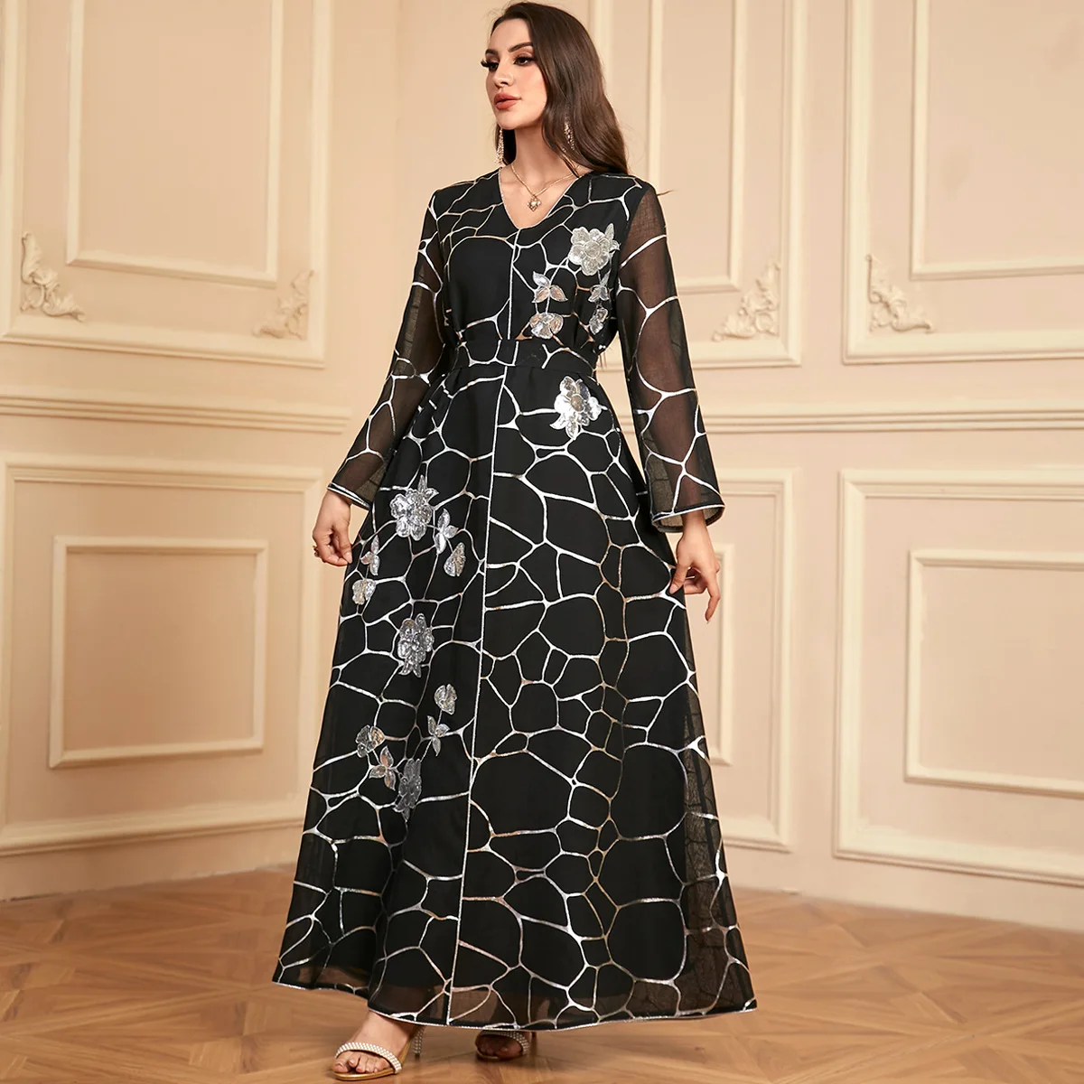 

Middle East New Fashion Muslim Women's Black White Long Sleeve V-neck Ankle Length Trendy Elegant Casual Mesh Dresses Female