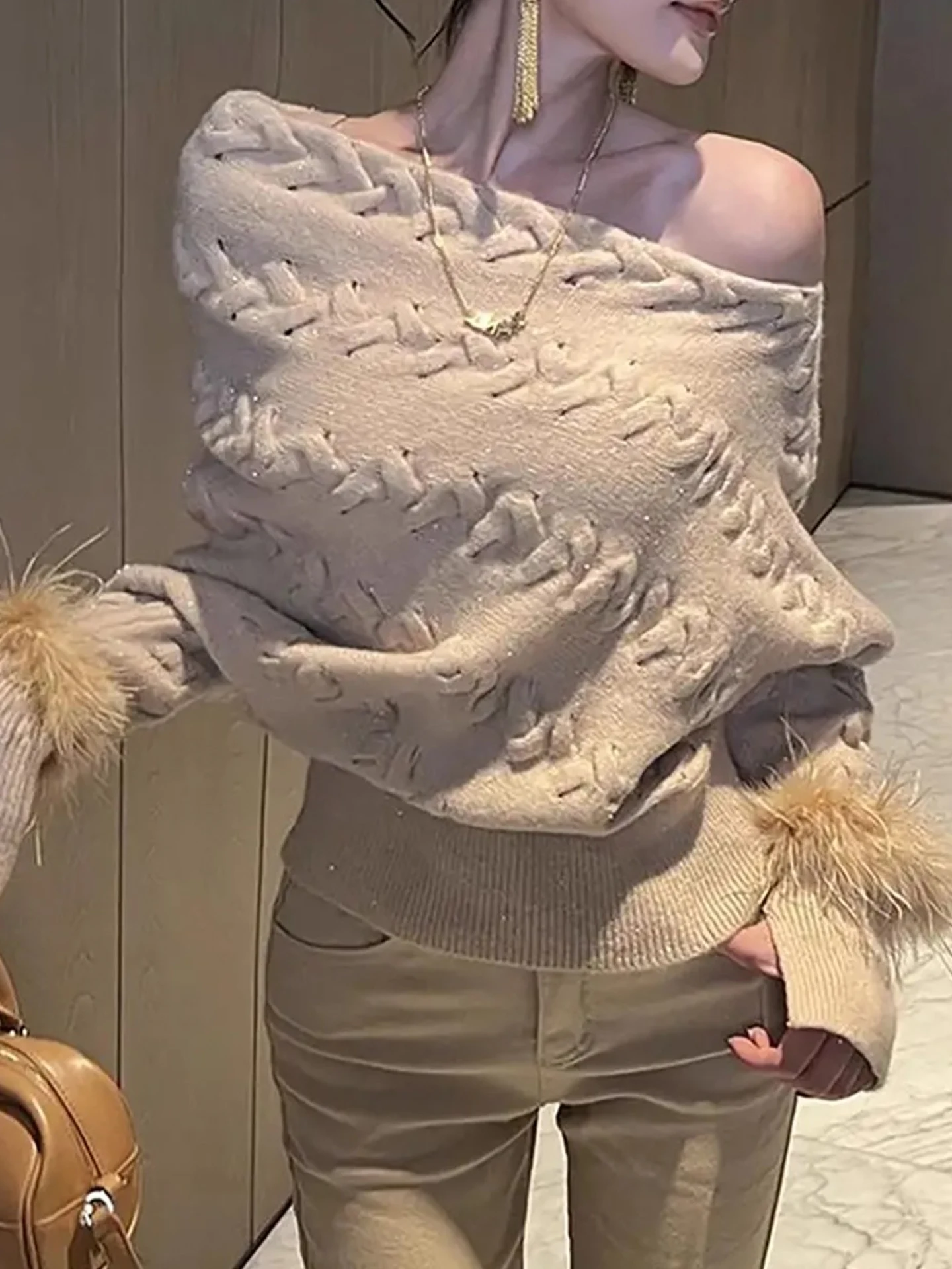 

Мягкий уютный свитер с колючками и плечами, женское свободное пальто Ele Winter Faion, универсальный утягивающий топ больших размеров Ci Walk Inn...