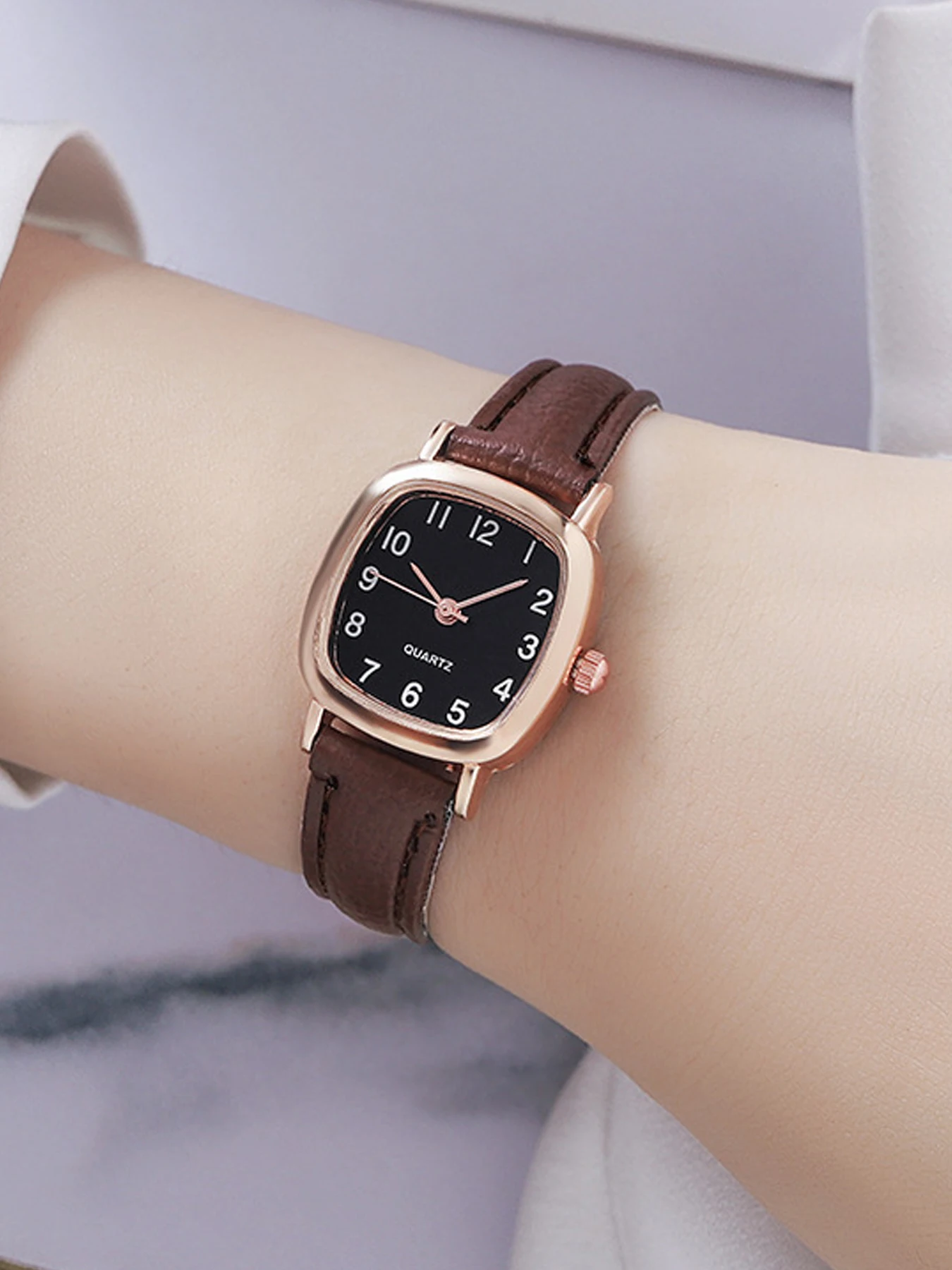 

Ladies' watches, simple numbers, small square watches, quartz belts, exam specific students