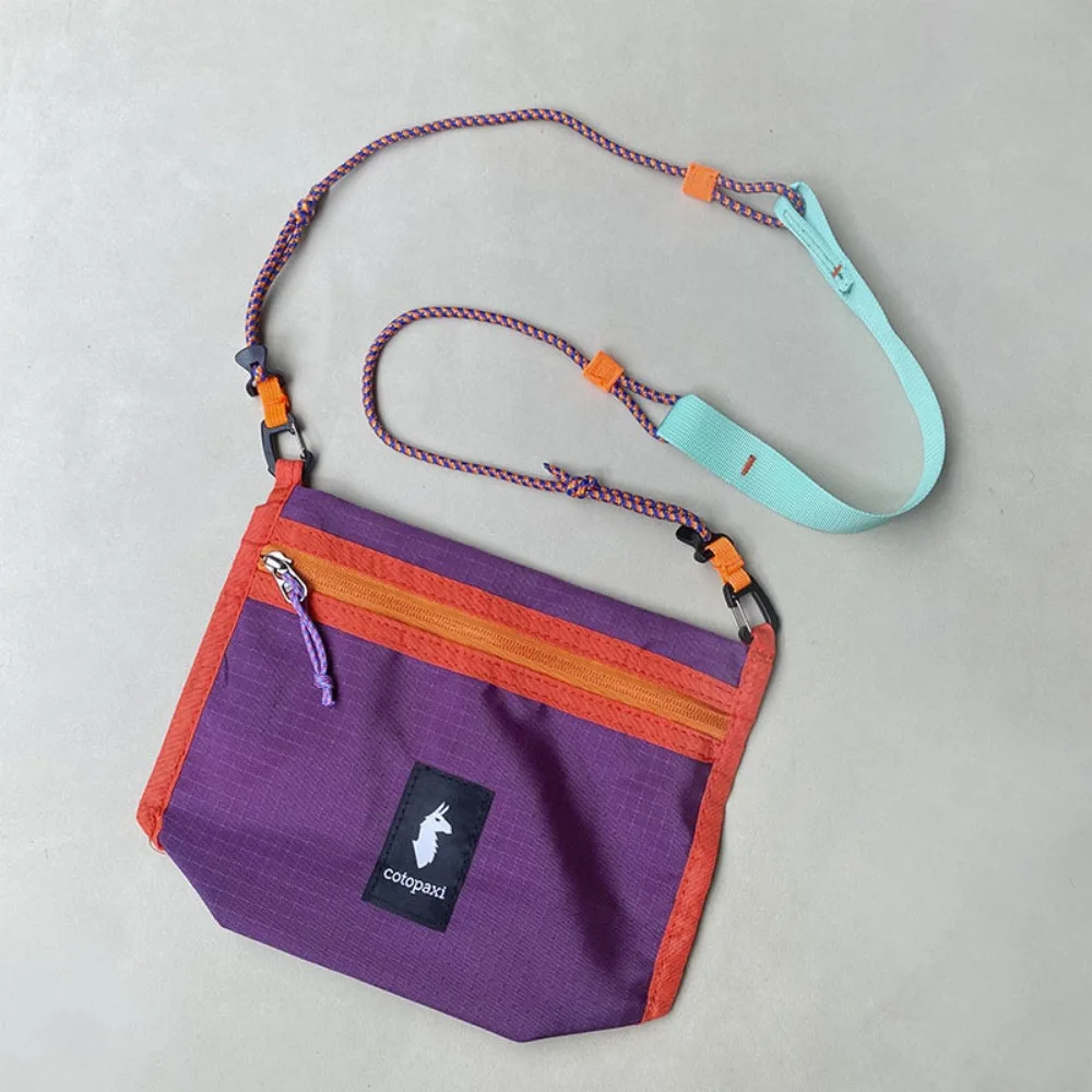 

Classic casual crossbody bag, waterproof and lightweight outdoor shoulder bag