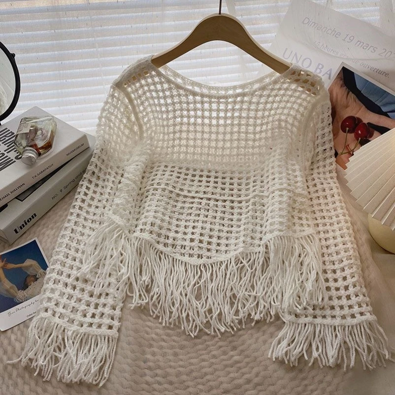 Fringed Crochet Tops Long Sleeve Women Sheer Openwork Knit Tassel Crop Blouse Women Teengirl Summer Vacation Boho Outfit