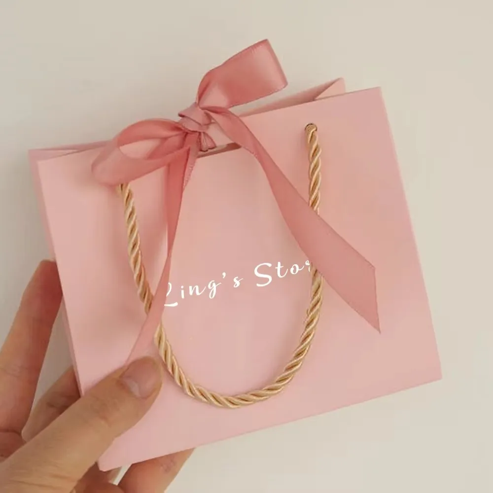 

100 шт., сумка с бумажной ручкой для ювелирных изделий, сумка для покупок, парфюмерии, косметический органайзер для журналов, папка для файлов, упаковочная коробка для гарнитуры