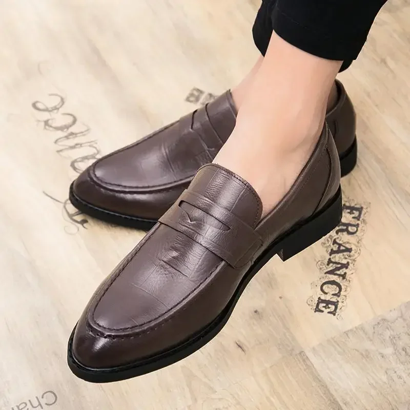 Sapatos de couro estilo britânico masculino, roupa formal de negócio, vestido casual preguiçoso, pequeno, festa