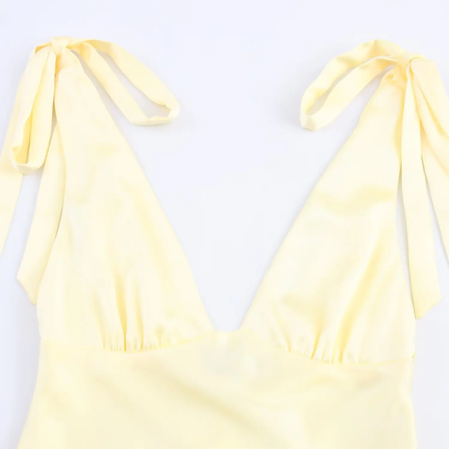 Soie Satin Feel Dr avec nœud détail automne nouveauté femmes Faion décontracté H Version fibre de polyester 00% t-shirt quart...