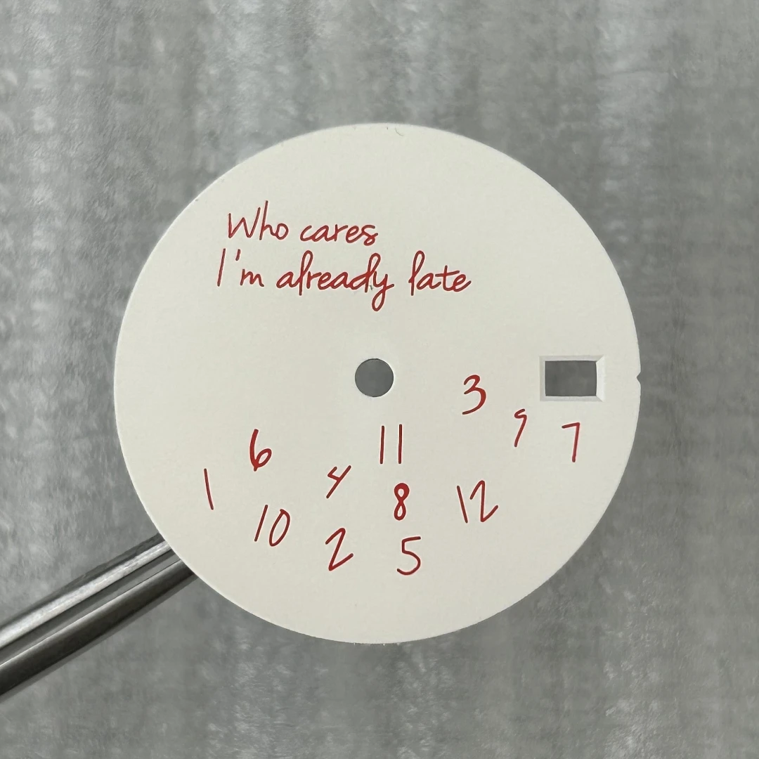 تعديل الطلب مع حجم الوجه من 28.5 مللي متر ، ومناسبة لسطح الميكانيكية التلقائية NH35