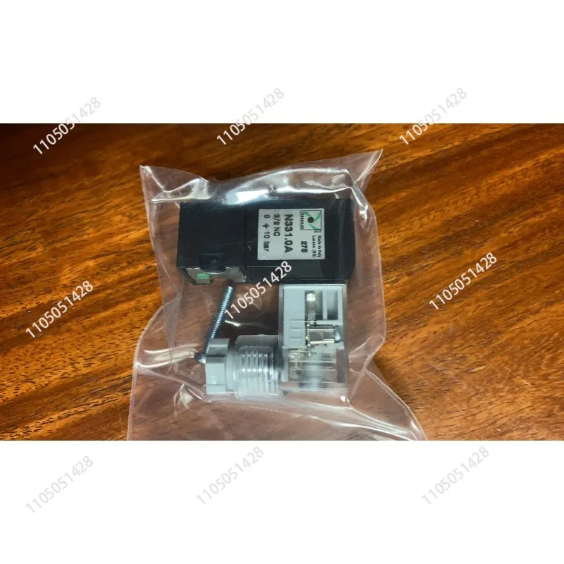 

1PCS PNEUNAX N331.0A 3/2NC 0:10bar 24VDC2.3W Electromagnetic valve 2120A0010