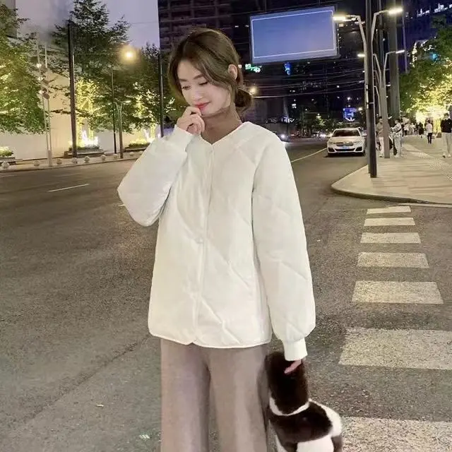 2024 Autumn/Winter New Short Down Cotton Jacket Women's Korean Edition Lightweight Explosive Lightweight Ling Grid Casual Coat