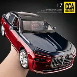 Cca simulação 1:24 bmw i7 g70 liga modelo de carro com vitrine coleção miniatura voiture decoração para casa crianças homem carro presente