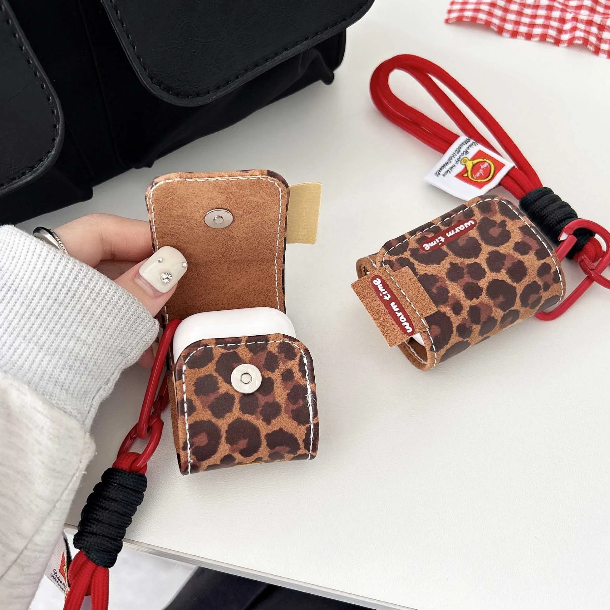 Leopard autume leather headphone case for apple airpods 1 2 pro 3 pro2nd 4 red anti-fall rope charging box cover protector