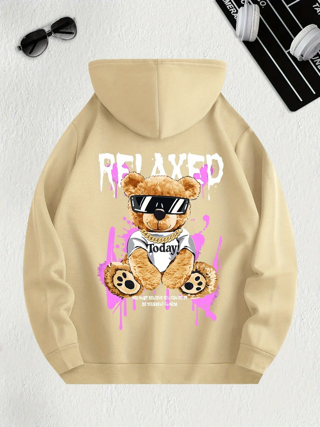 Couple-style cool sunglasses, Teddy bear design on the back, hooded T-shirt, letter graffiti pattern, loose hooded sweatshirt