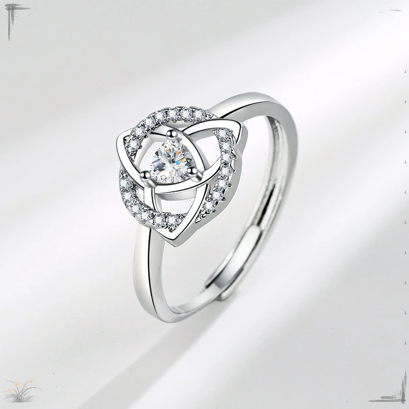 خاتم عقدة سيلتيك من الزركونيا المكعبة من YILUOCD للنساء ، خاتم الخلود اللانهائي ، مجوهرات خاتم الزفاف العتيق ، عقدة ثلاثية الثالوث