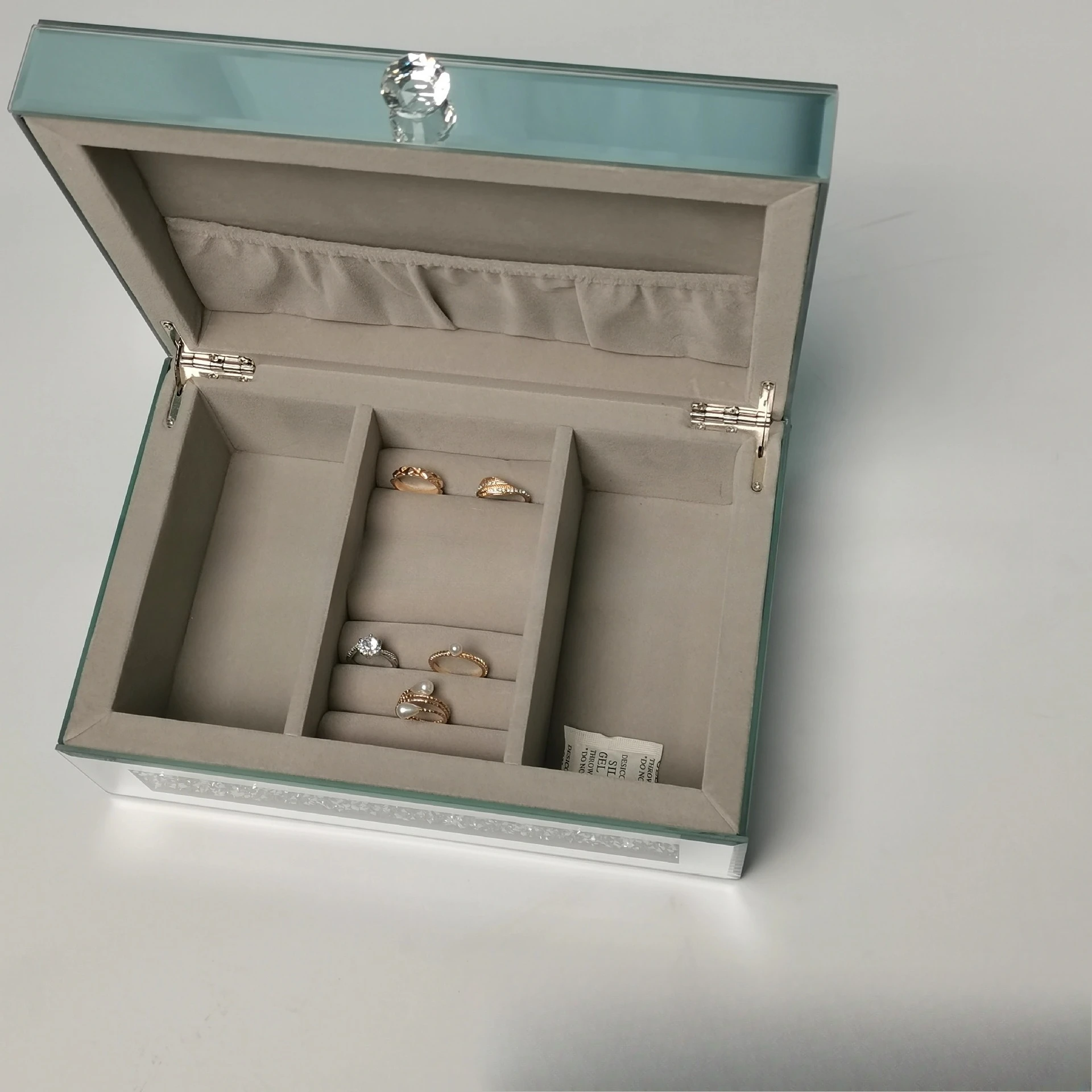 Picture 5: High-end light luxury exquisite glass crystal jewelry box necklace ring large capacity storage box