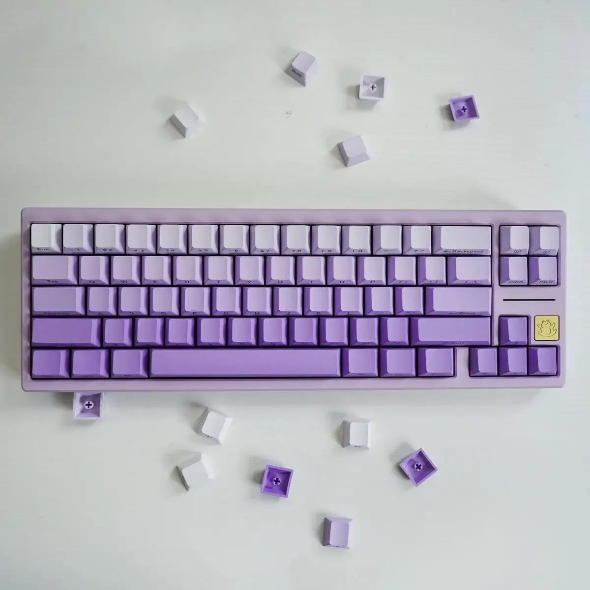 Purple positive/side engraving gradual change mechanical keyboard keycap opaque 125 key PBT hot sublimation cherry original heig