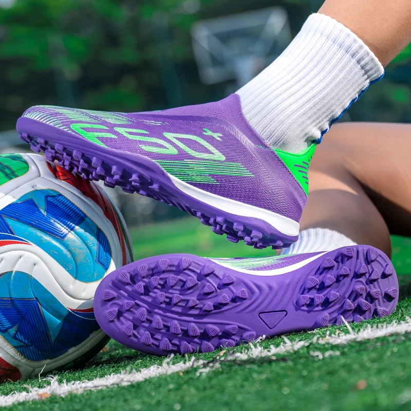 

New Men's Professional Soccer Shoes Ultralight Turf Grass Sport Indoor Non-Slip Football Boots Comfortable Adult Futsal Cleats