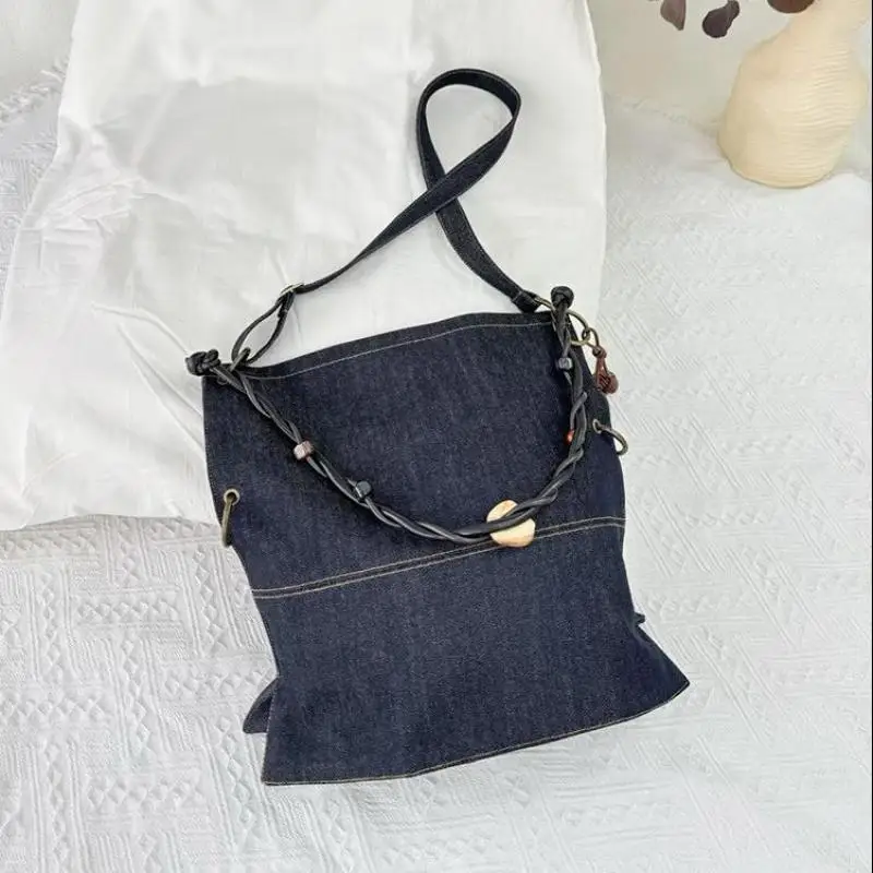 

Original Fashion Denim Canvas Women's Bag Weaving Personalized Pendant Decoration Art And Leisure Versatile Single Shoulder Bags