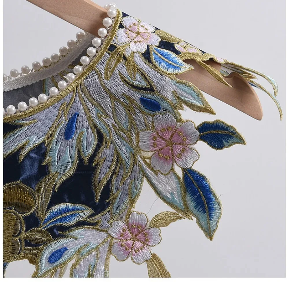 ملابس نسائية كلاسيكية من تشيباو ملابس خروج عرقية مطرزة يلتف وجه الحصان معطف هانفو عباءة شالات ملابس عصرية