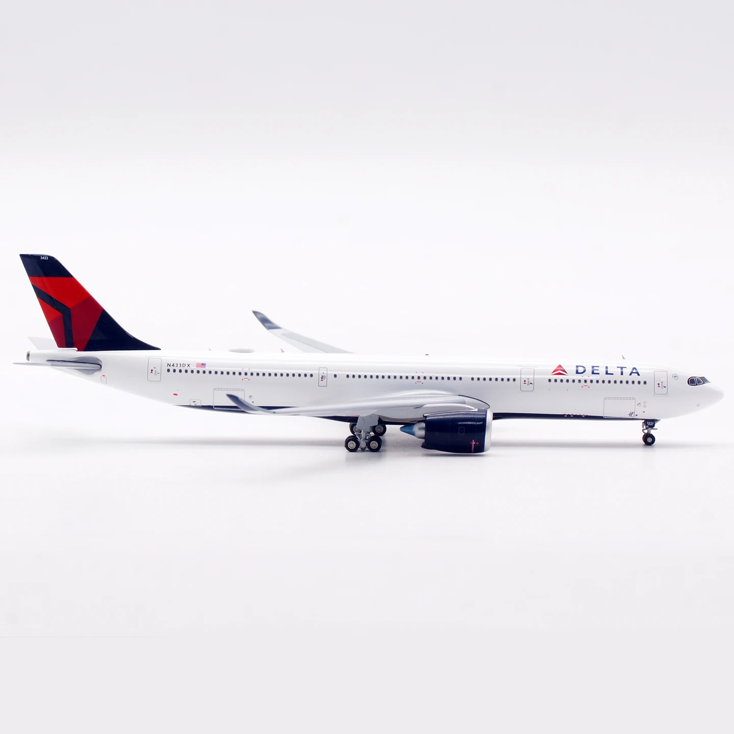 WB4067 Alloy Collectible Plane Gift Aviation 1:400 Delta Air Lines 