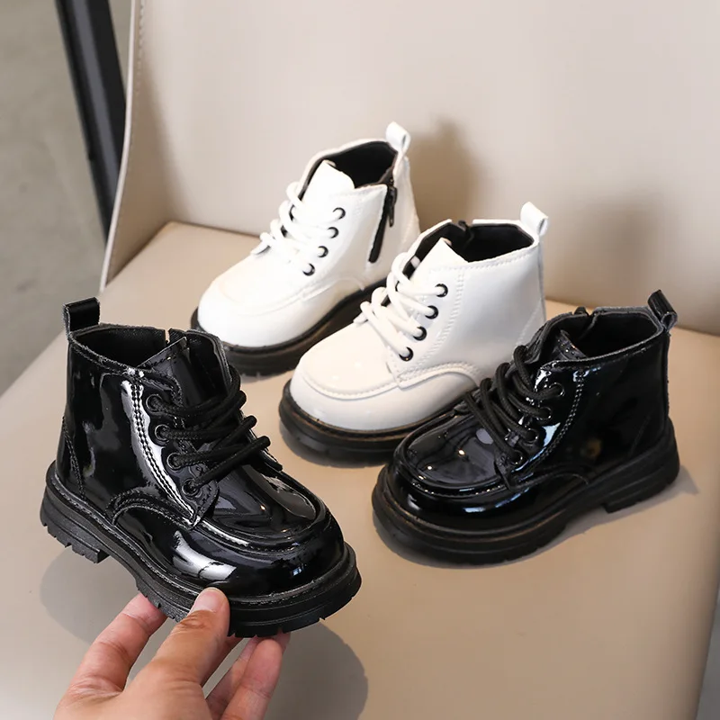 

Новинка 2025 года, детские сапоги для маленьких мальчиков и девочек, осенне-зимняя нескользящая обувь из лакированной кожи для девочек, детские полусапожки 21–30 лет