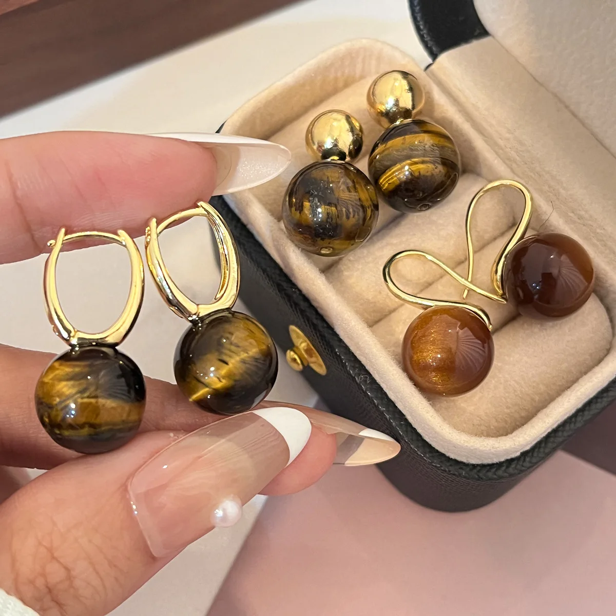 Vintage Maillard Smudged Tiger's Eye Stone Stud Earrings Temperament Advanced Ear Hook Light Luxury Fashion Ear Buckle Women