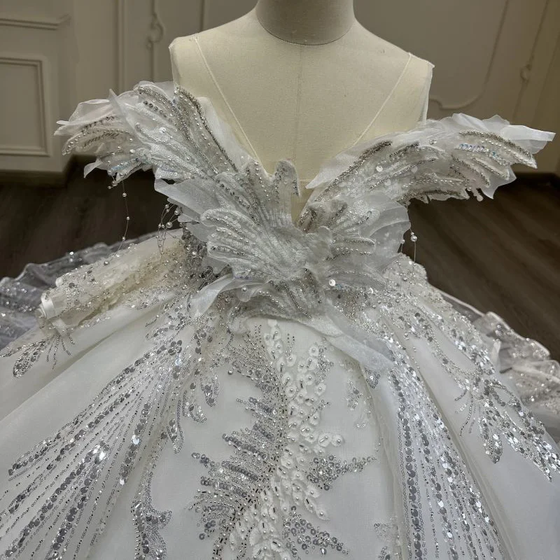 Robe de mariée blanche pour enfants, queue mignonne et magnifique