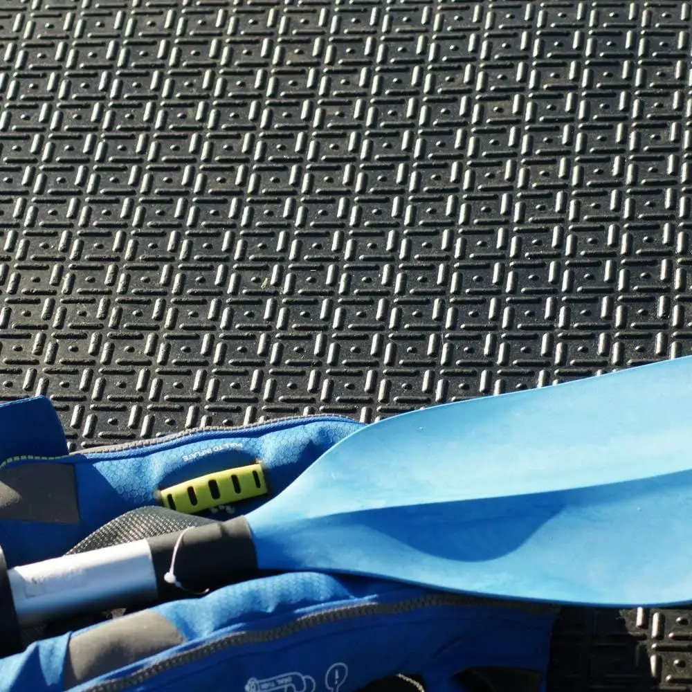 Tapete resistente Tooth II, preto, 1/2 polegada x 4 x 6 pés